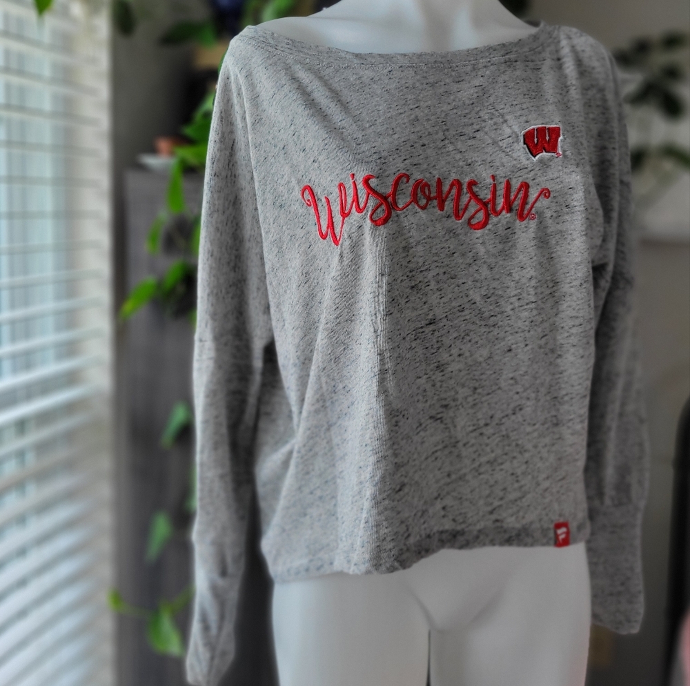 Wisconsin Badgers Drop Shoulder/Sleeve Top L Like New Fanatics Favorite!